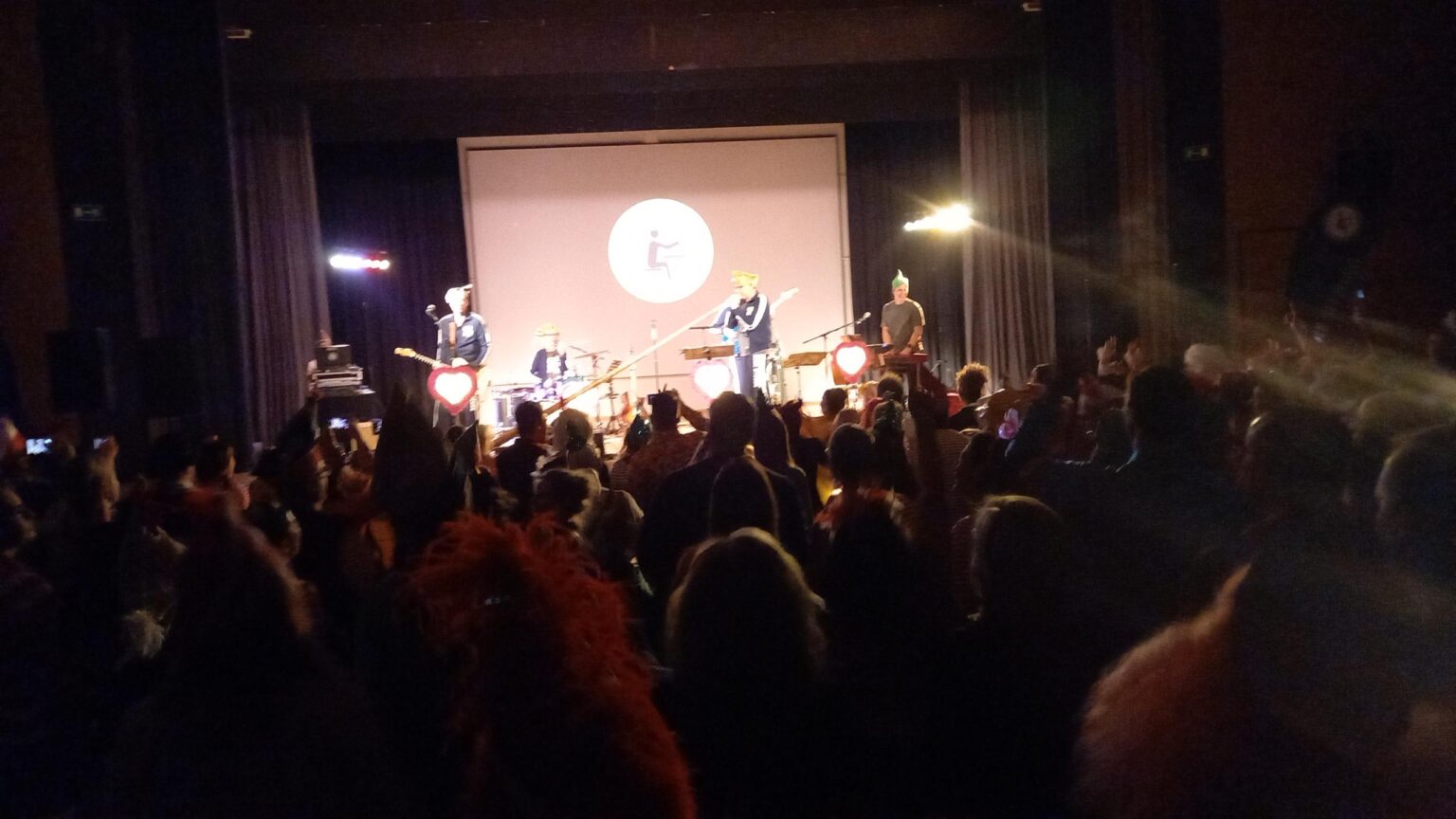 Deine Sitzung 2024 K.I. zu Gast bei uns in der Aula Gymnasium Thusnelda